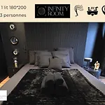 Infinityroom I Secret I I
