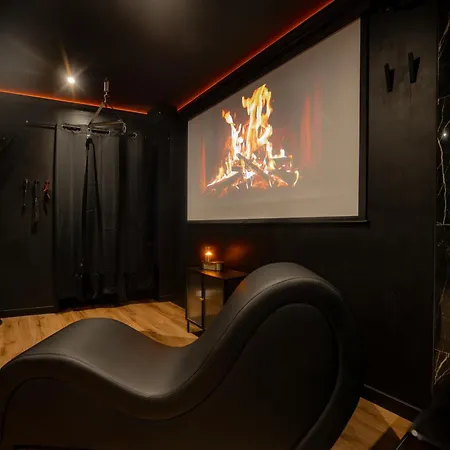 Infinityroom I Secret I I Apartman