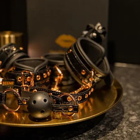 Appartement Secret I I *